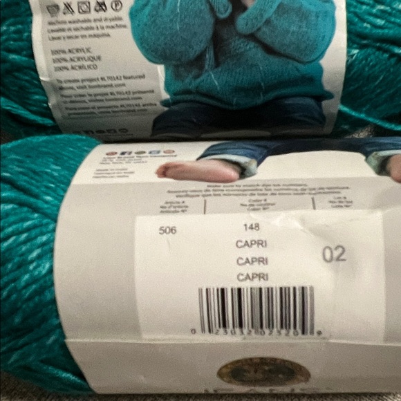 ❗️FINAL❗️ 🆕 LION BRAND Jeans Colors Yarn Bundle *Discontinued* - Picture 3 of 5